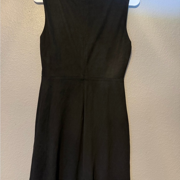 Zara Dresses & Skirts - Zara Black Sleeveless Midi Dress